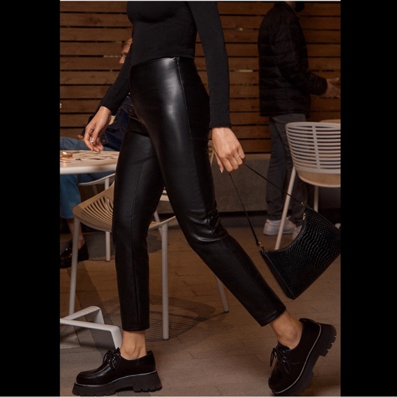 Vegan Leather High-Waisted Legging - Picture 3 of 12